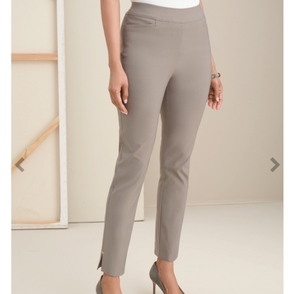Chico's NWT taupe So Slimming Brigitte dress pants sz 6 - Picture 1 of 9